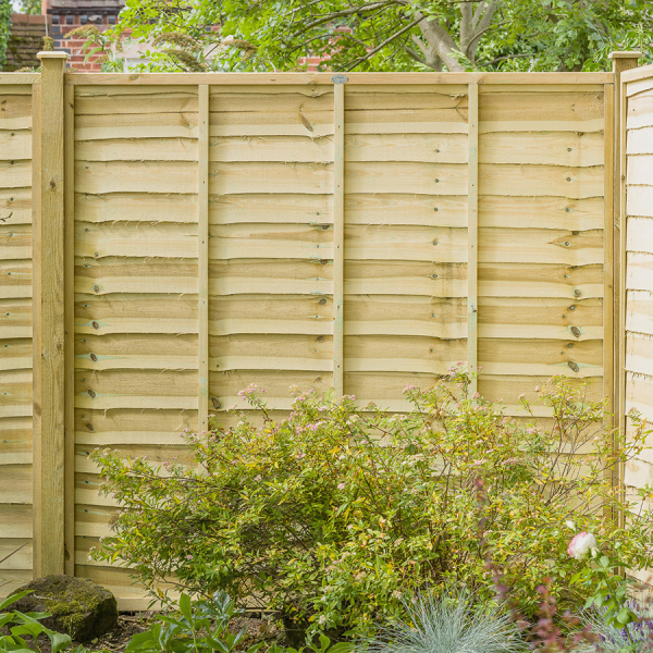 Waney Lap Fence Panel - 6'0'' x 6'0'' insitu